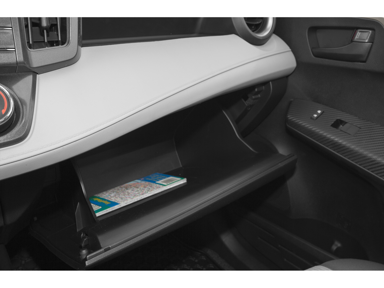 2015 Toyota RAV4 AWD 4dr LE