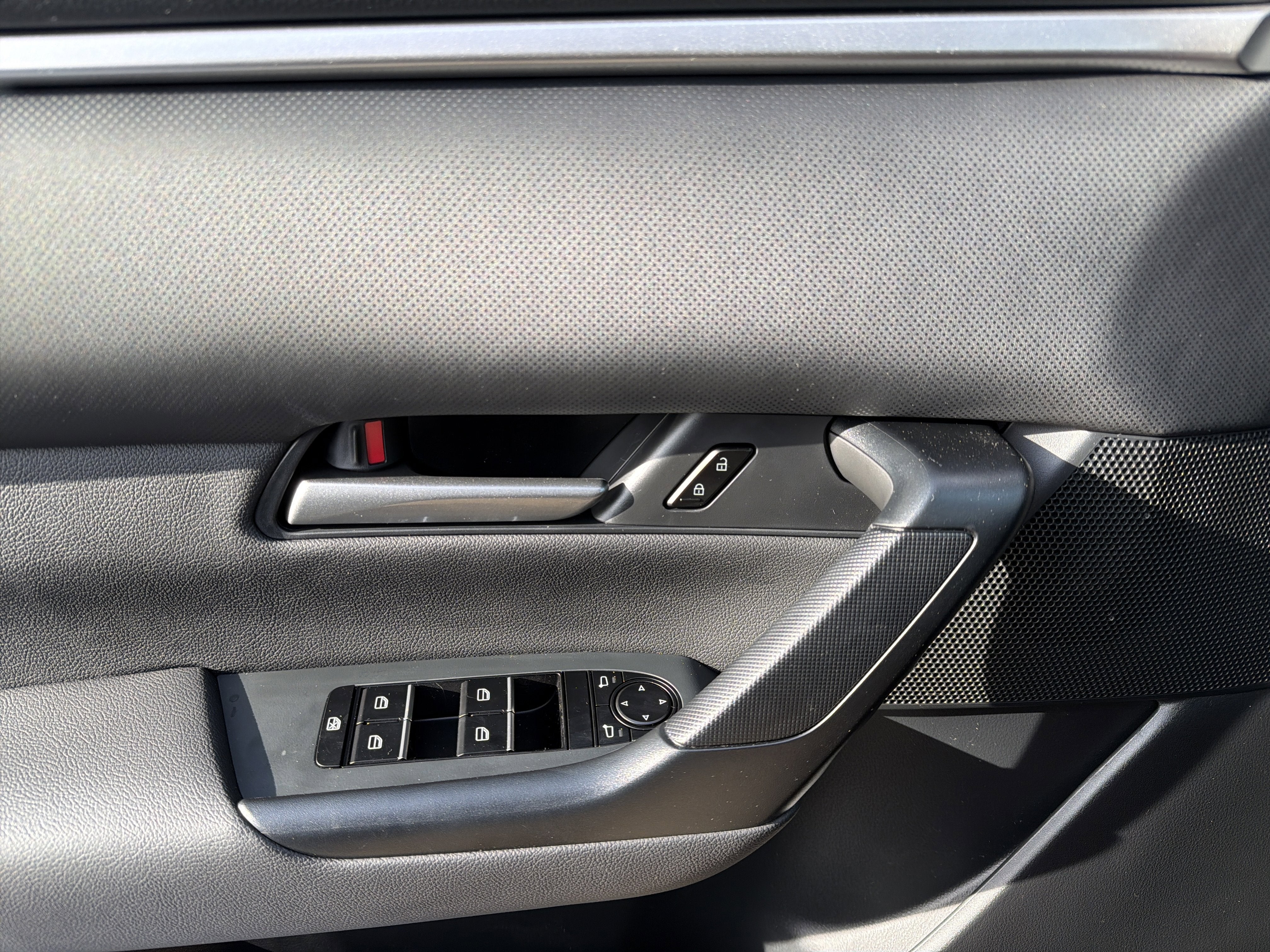 2026 Mazda Mazda CX-50 Hybrid Preferred AWD