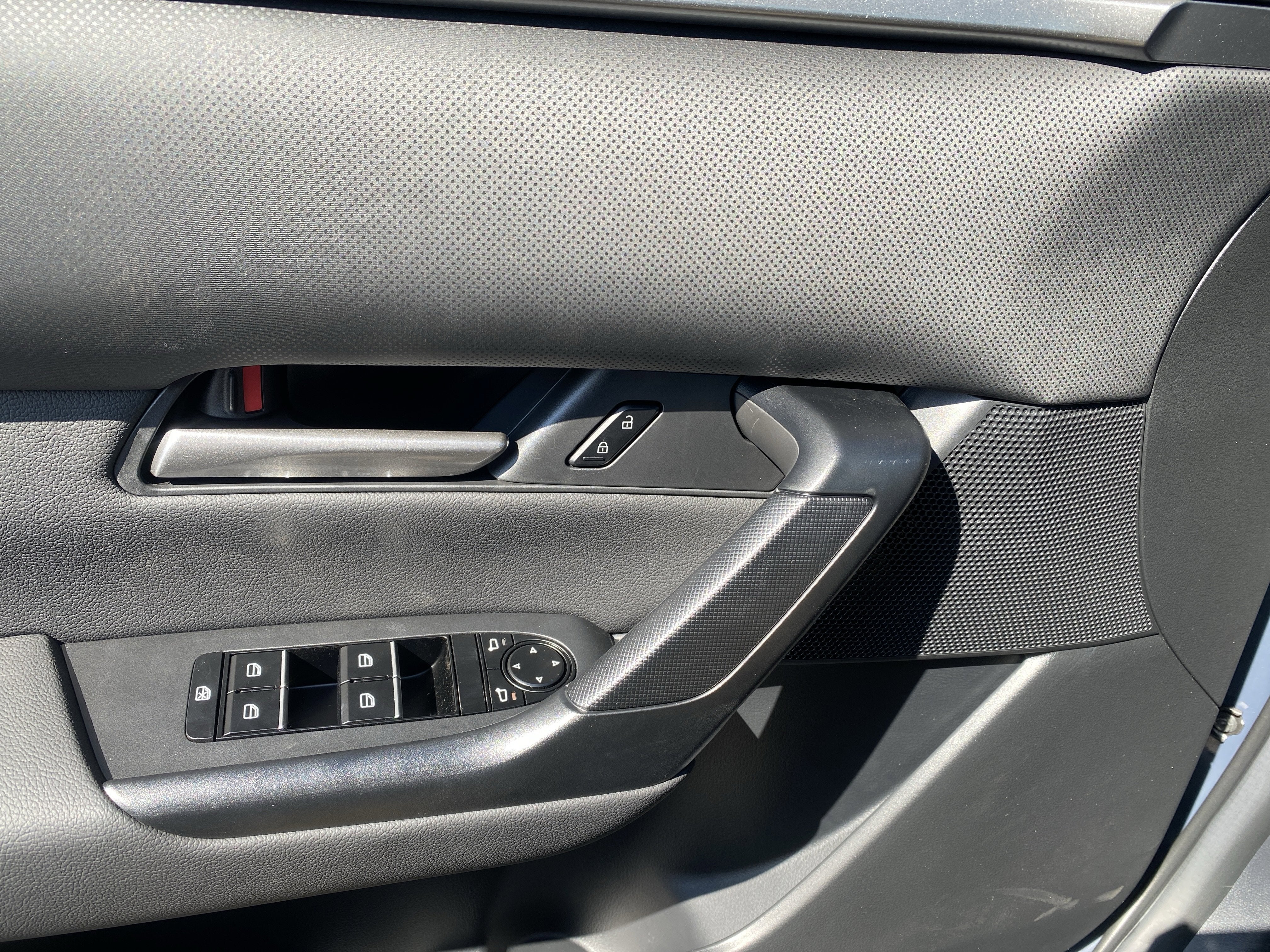 2025 Mazda Mazda CX-50 Hybrid Preferred AWD