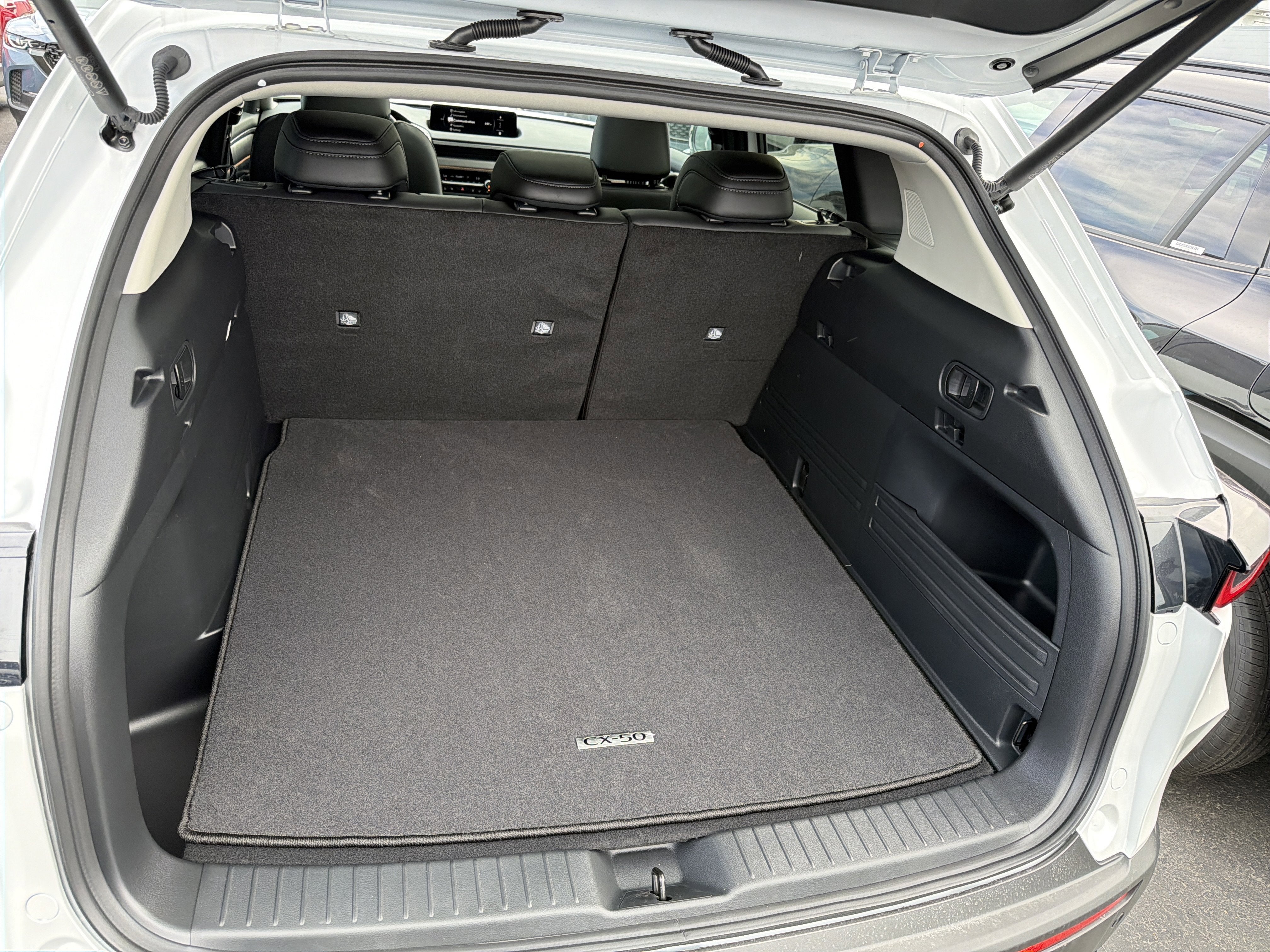 2026 Mazda Mazda CX-50 Hybrid Premium AWD