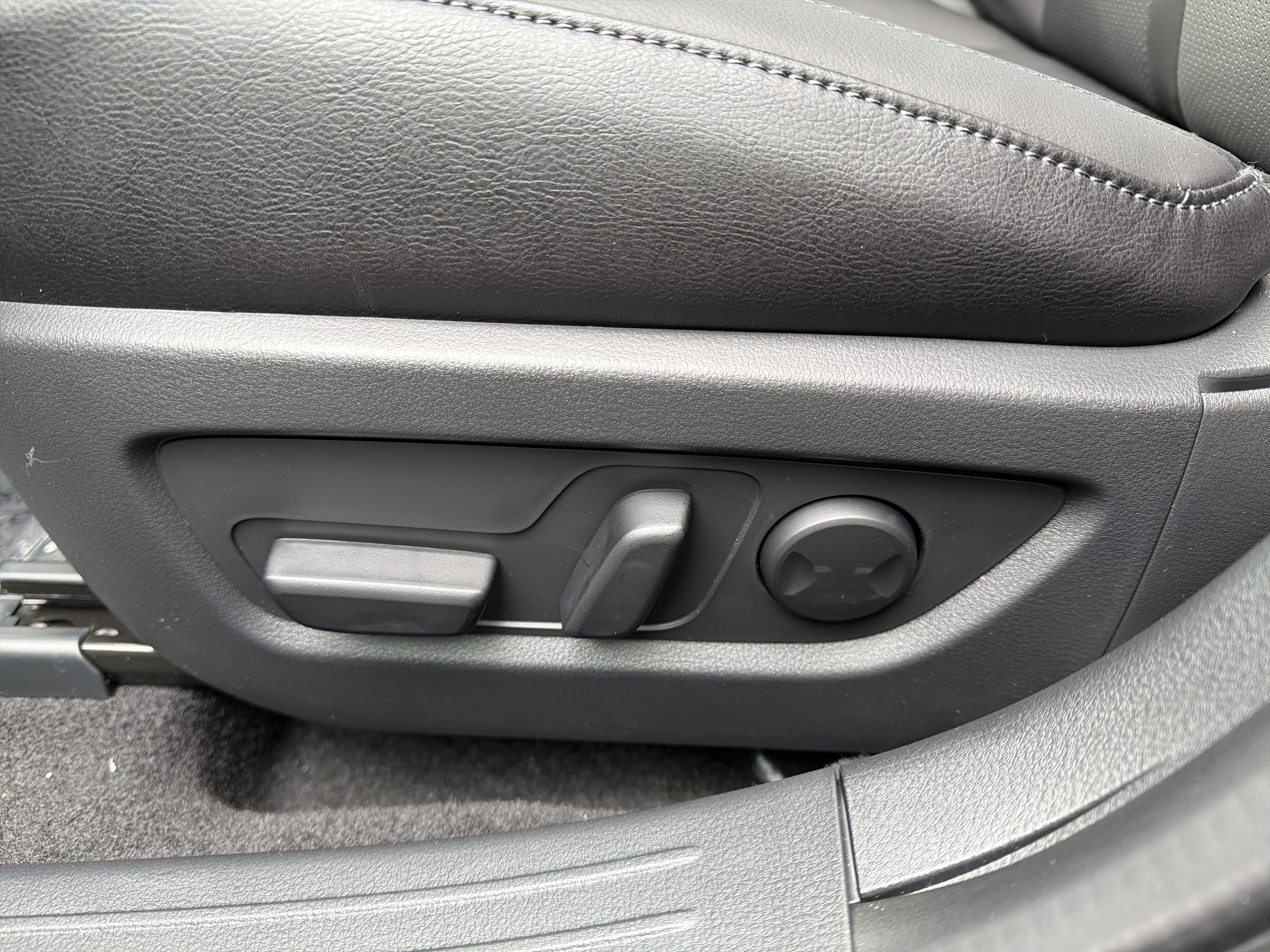 2026 Mazda Mazda CX-50 HEV Premium AWD