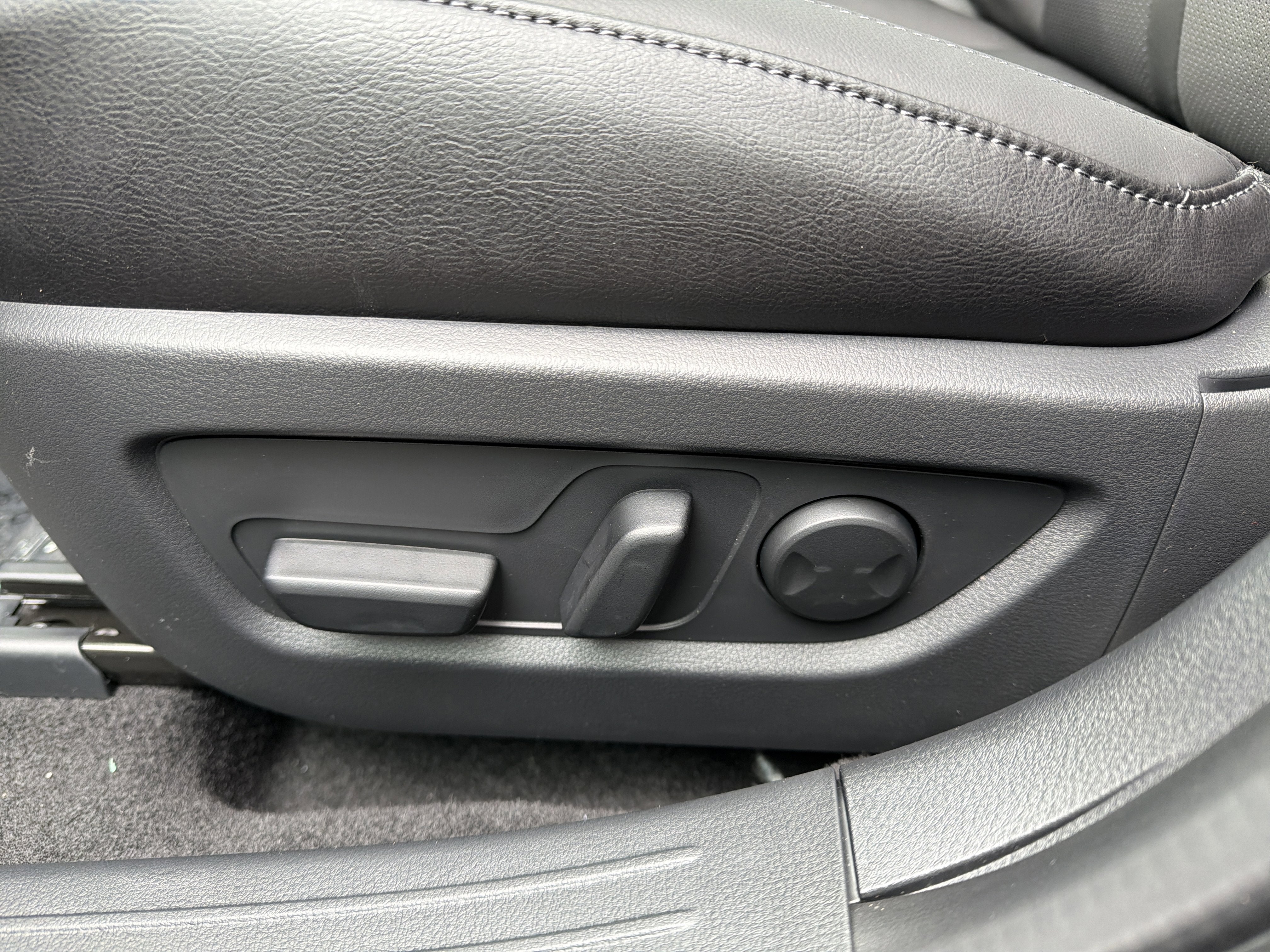 2026 Mazda Mazda CX-50 HEV Premium AWD