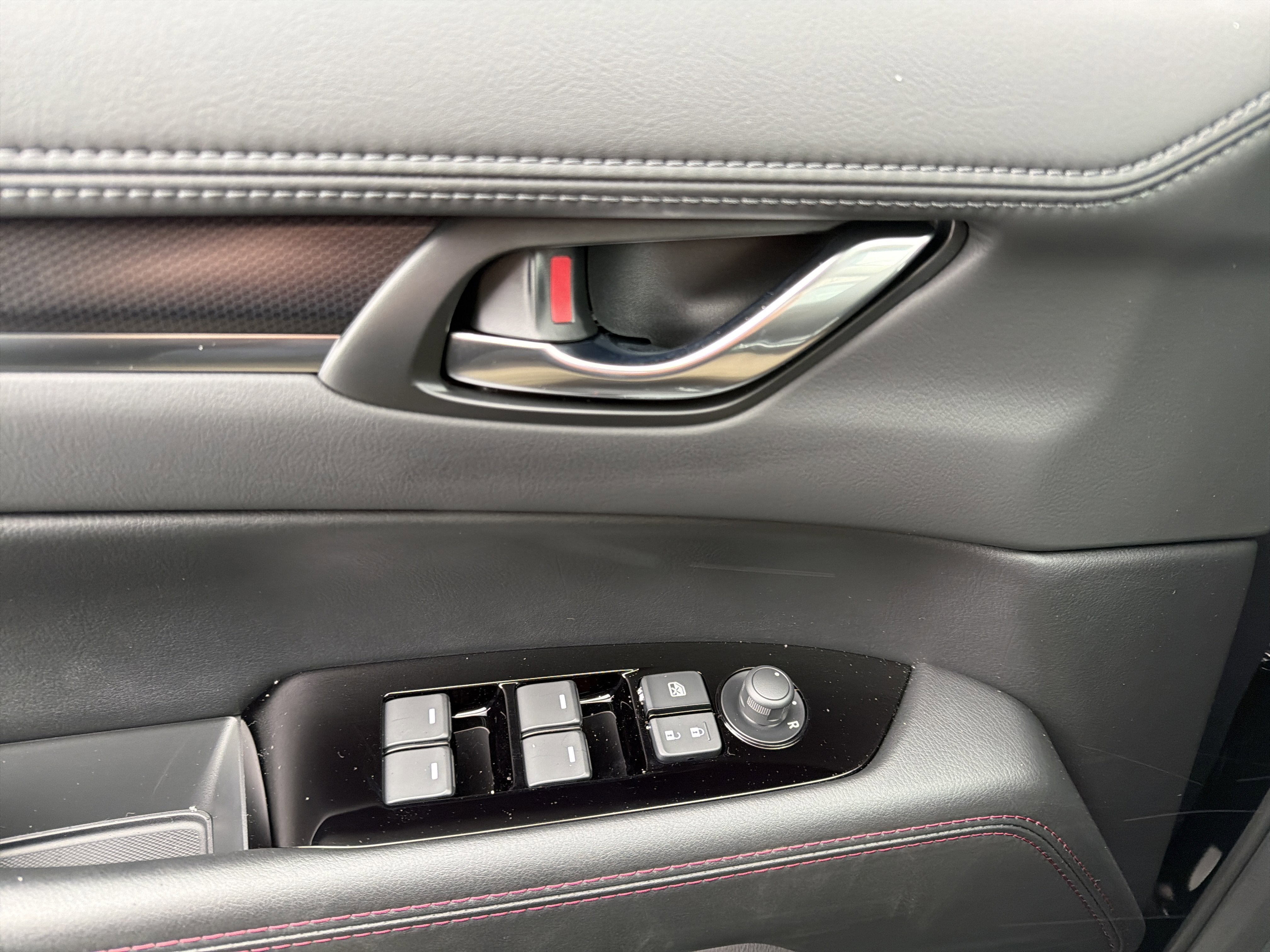 2025 Mazda Mazda CX-5 2.5 S Carbon Edition AWD