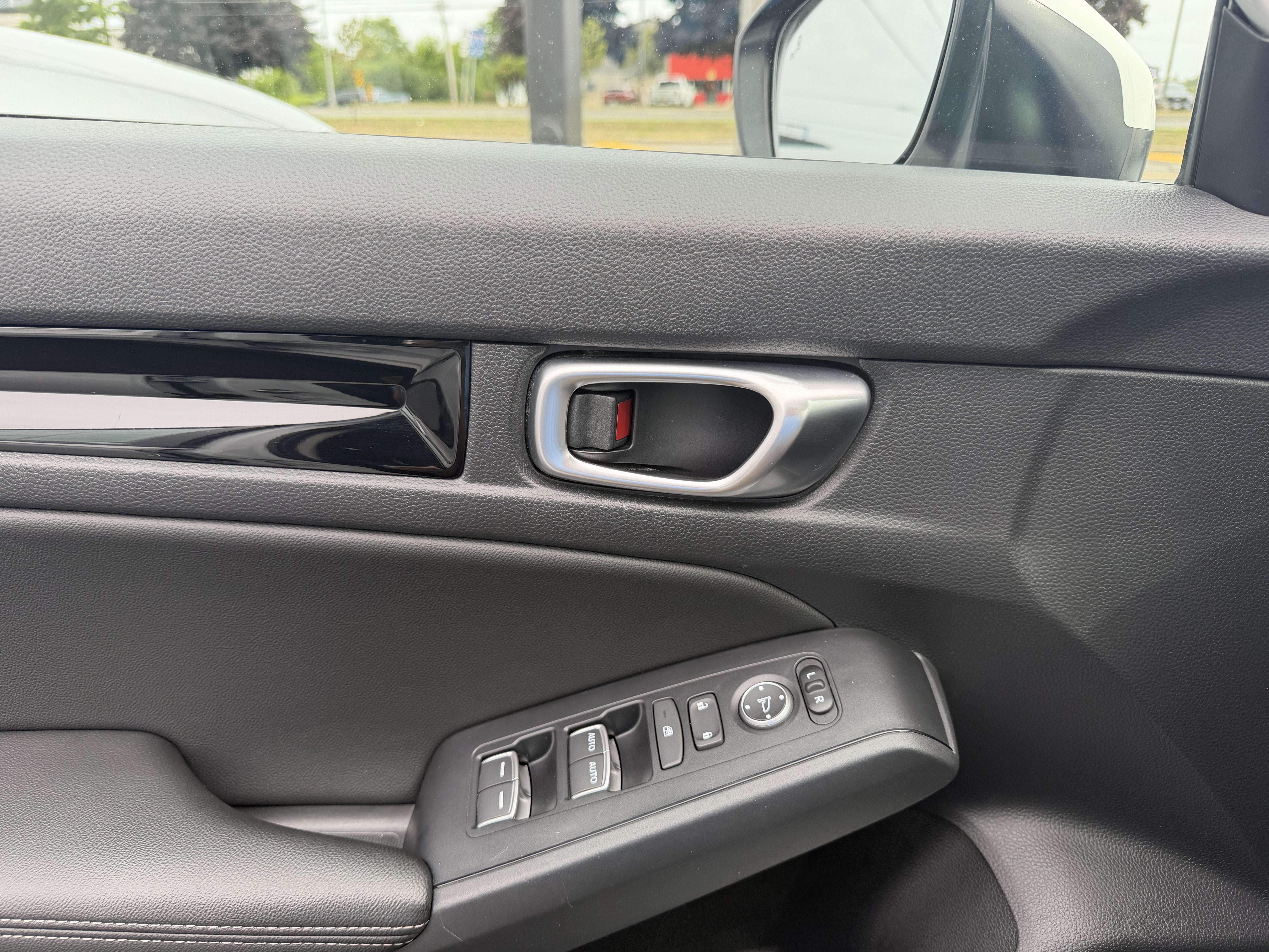 2024 Honda Civic Hatchback EX-L