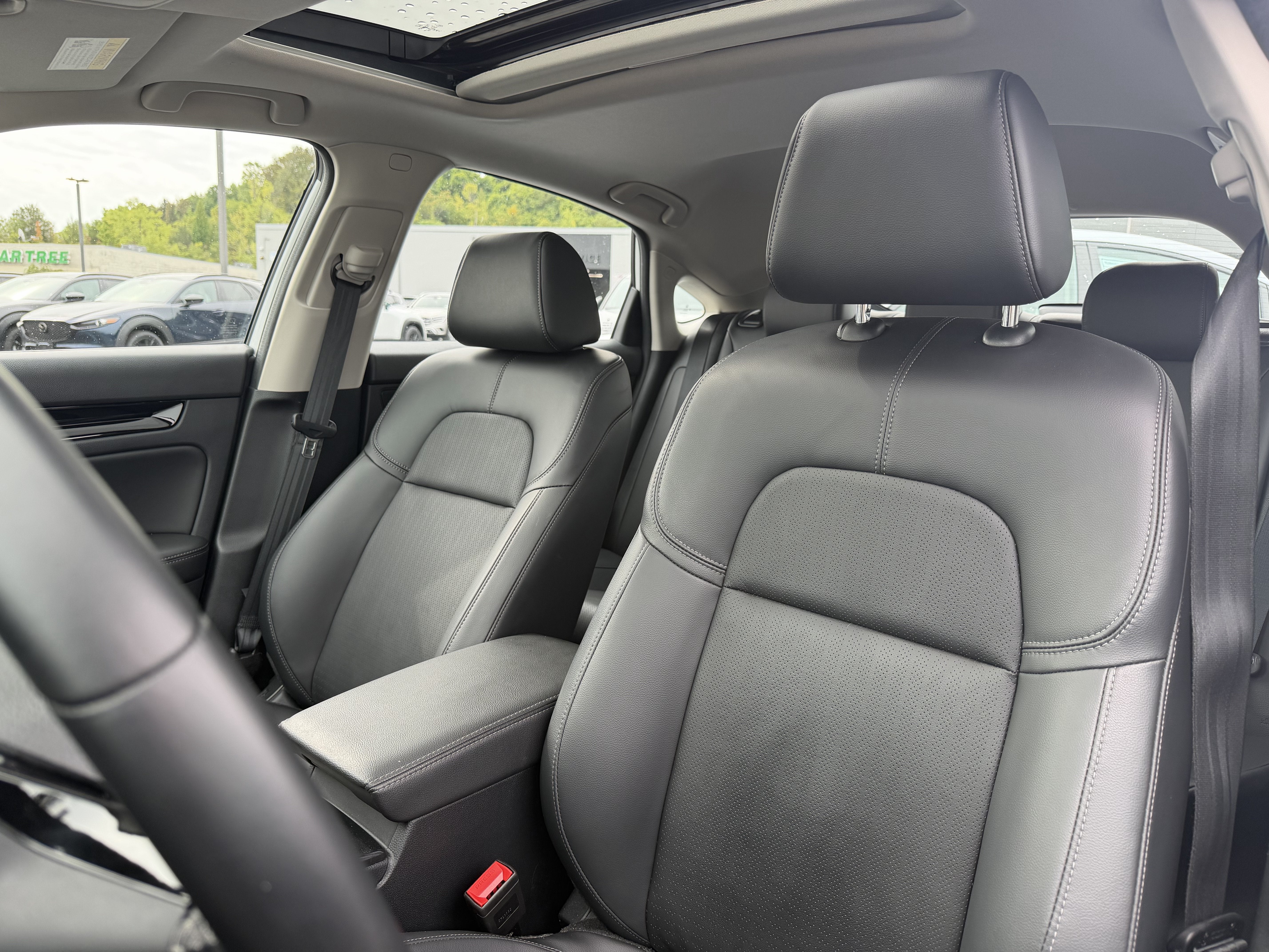 2024 Honda Civic Hatchback EX-L