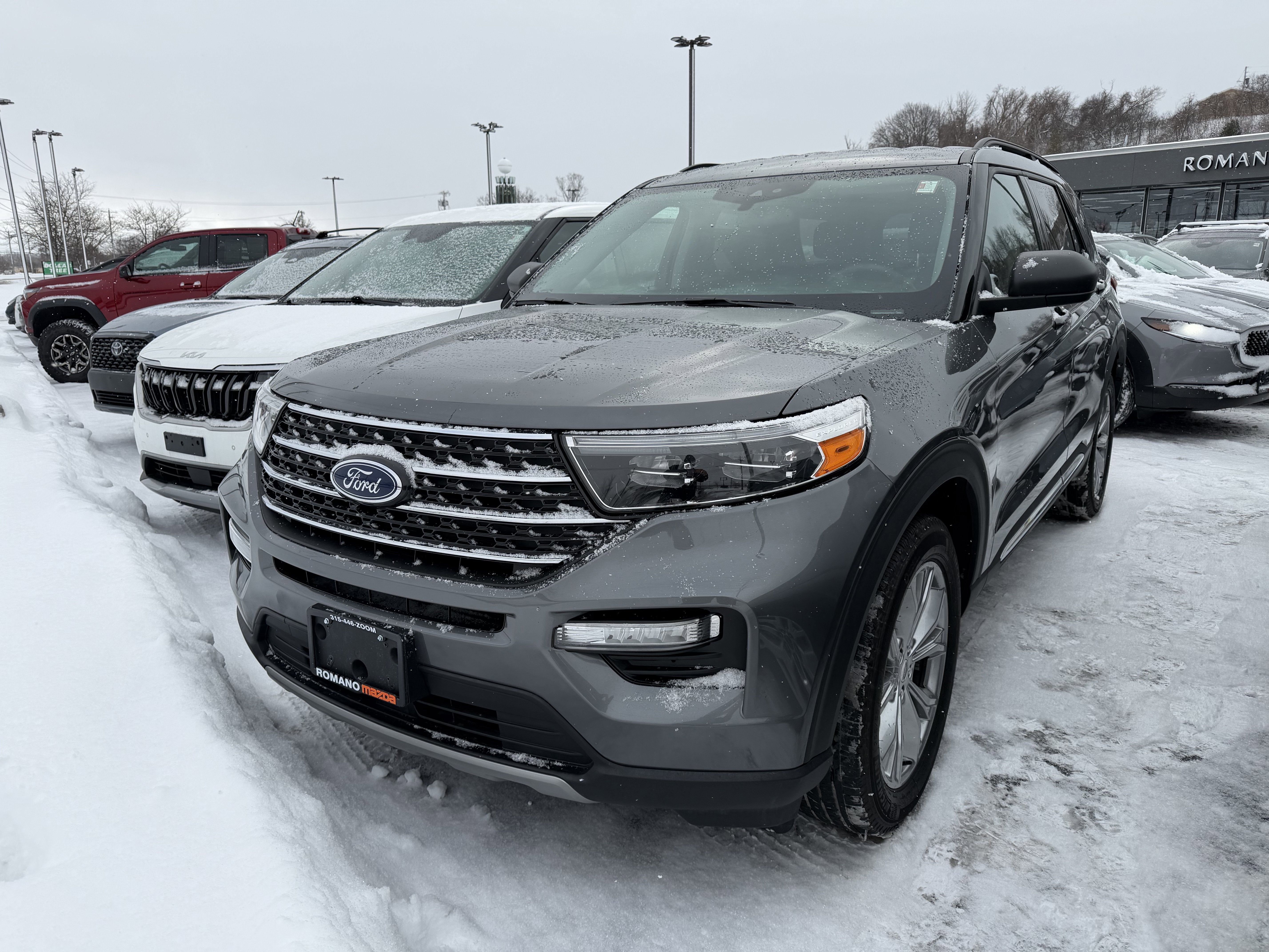 2023 Ford Explorer XLT