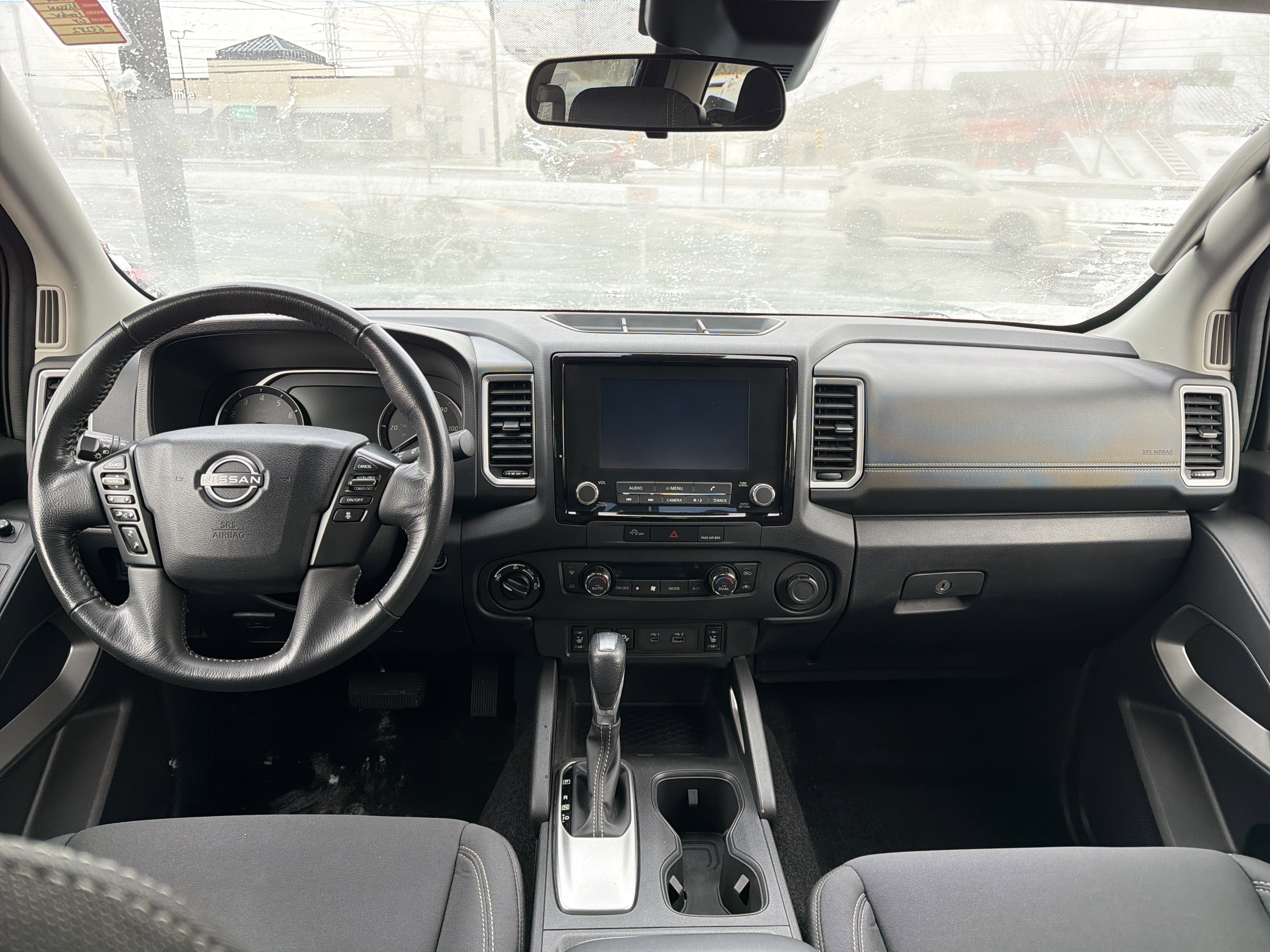 2024 Nissan Frontier SV