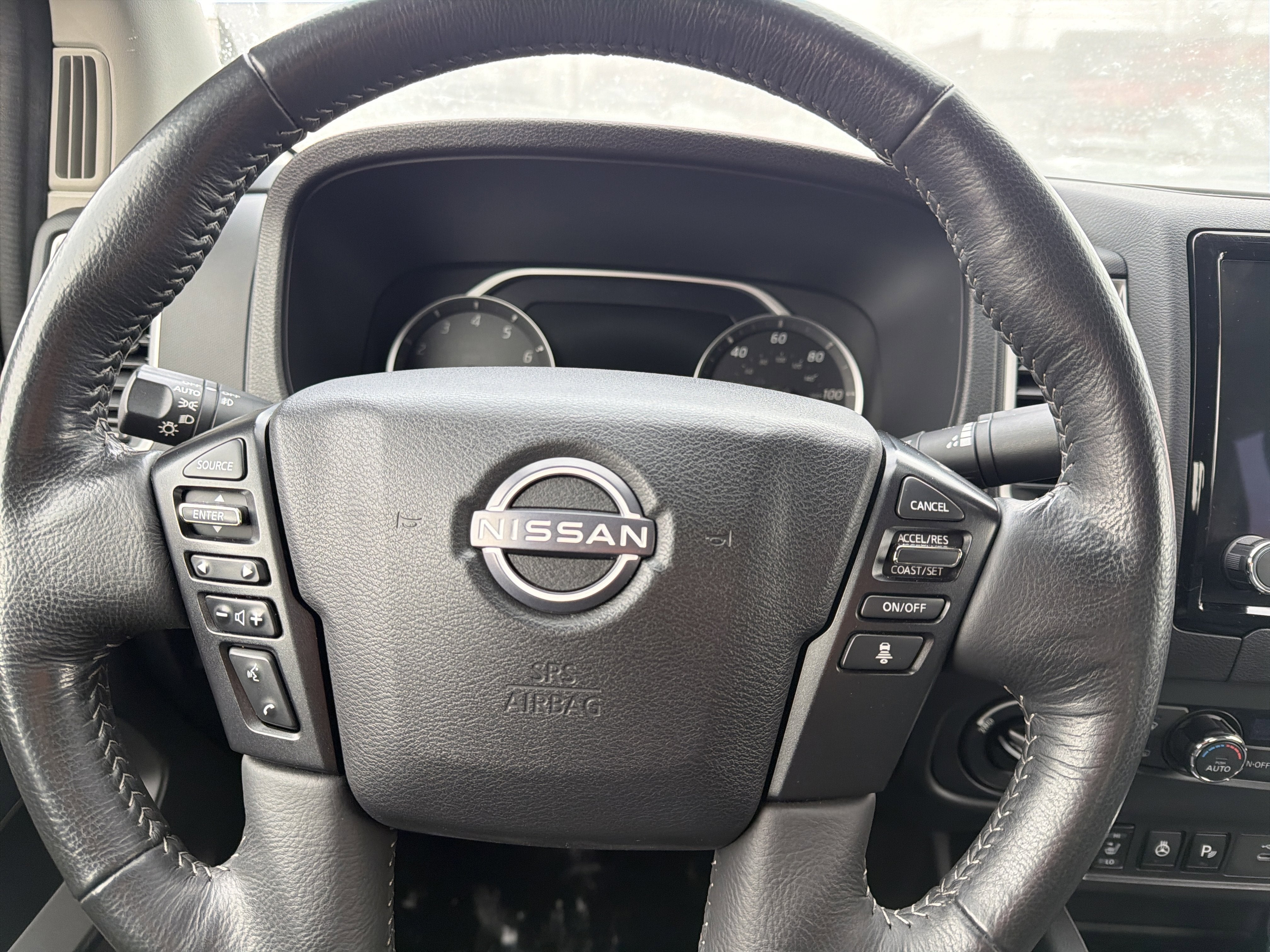 2024 Nissan Frontier SV