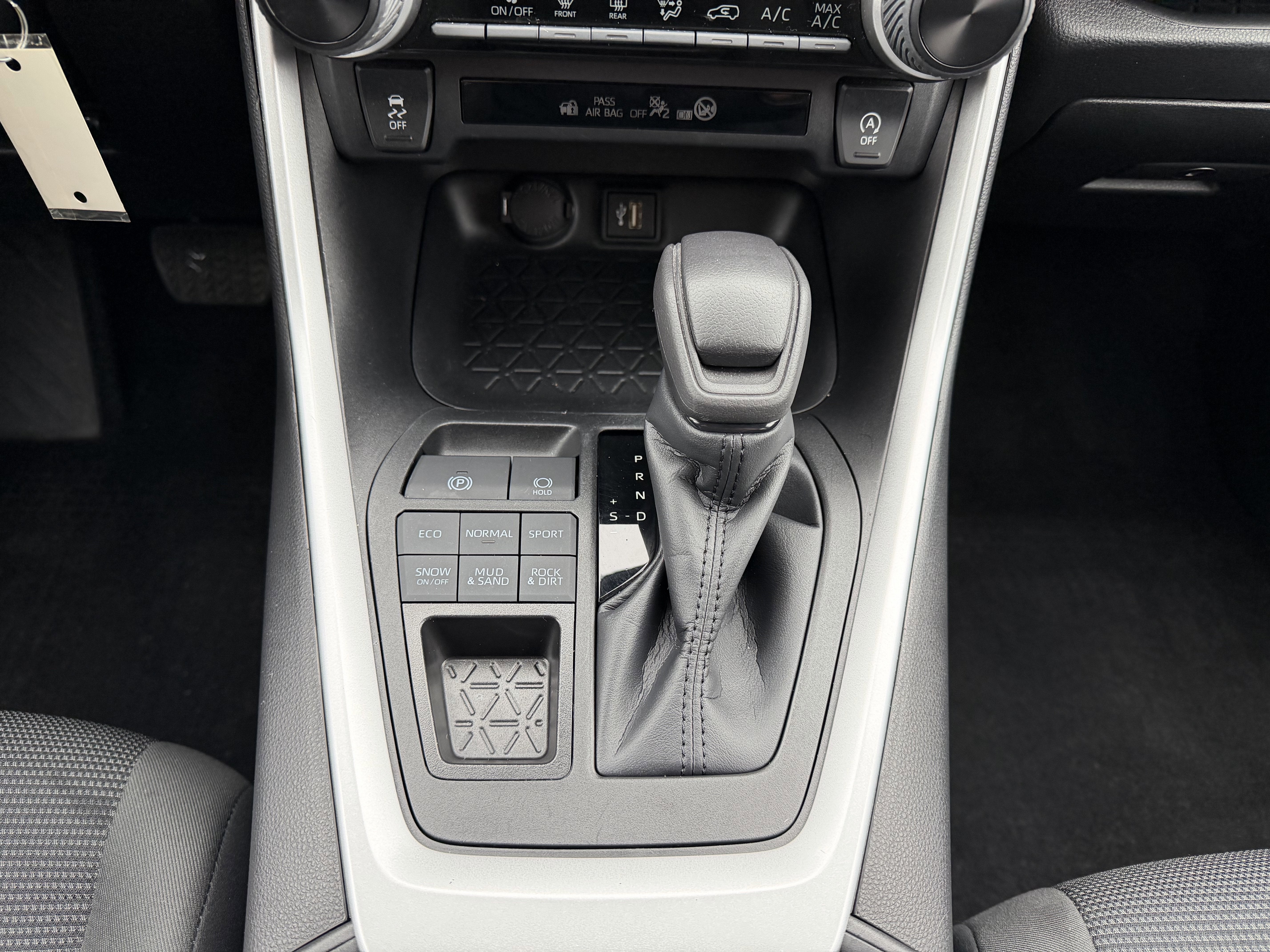 2023 Toyota RAV4 LE AWD