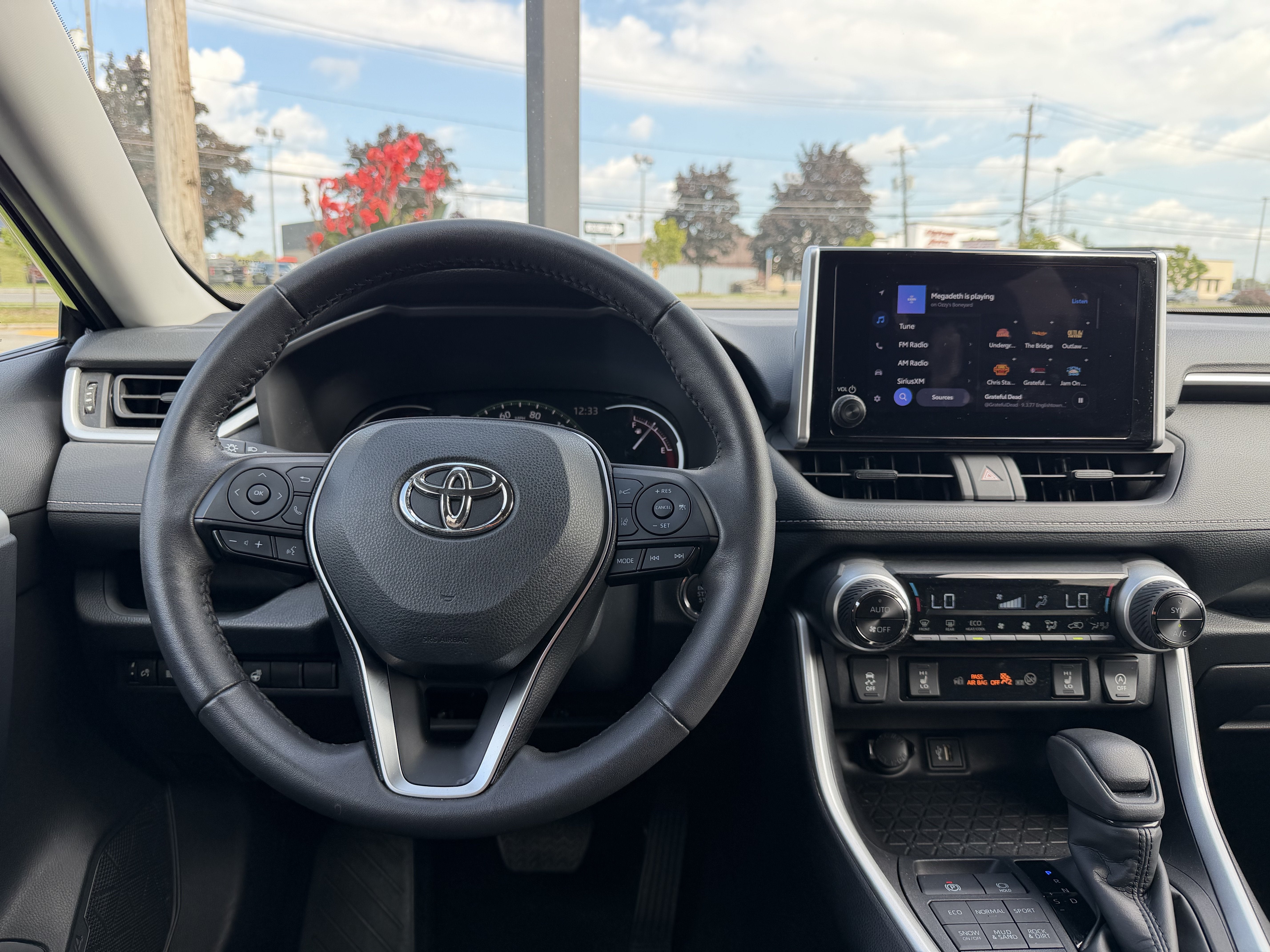 2024 Toyota RAV4 XLE AWD