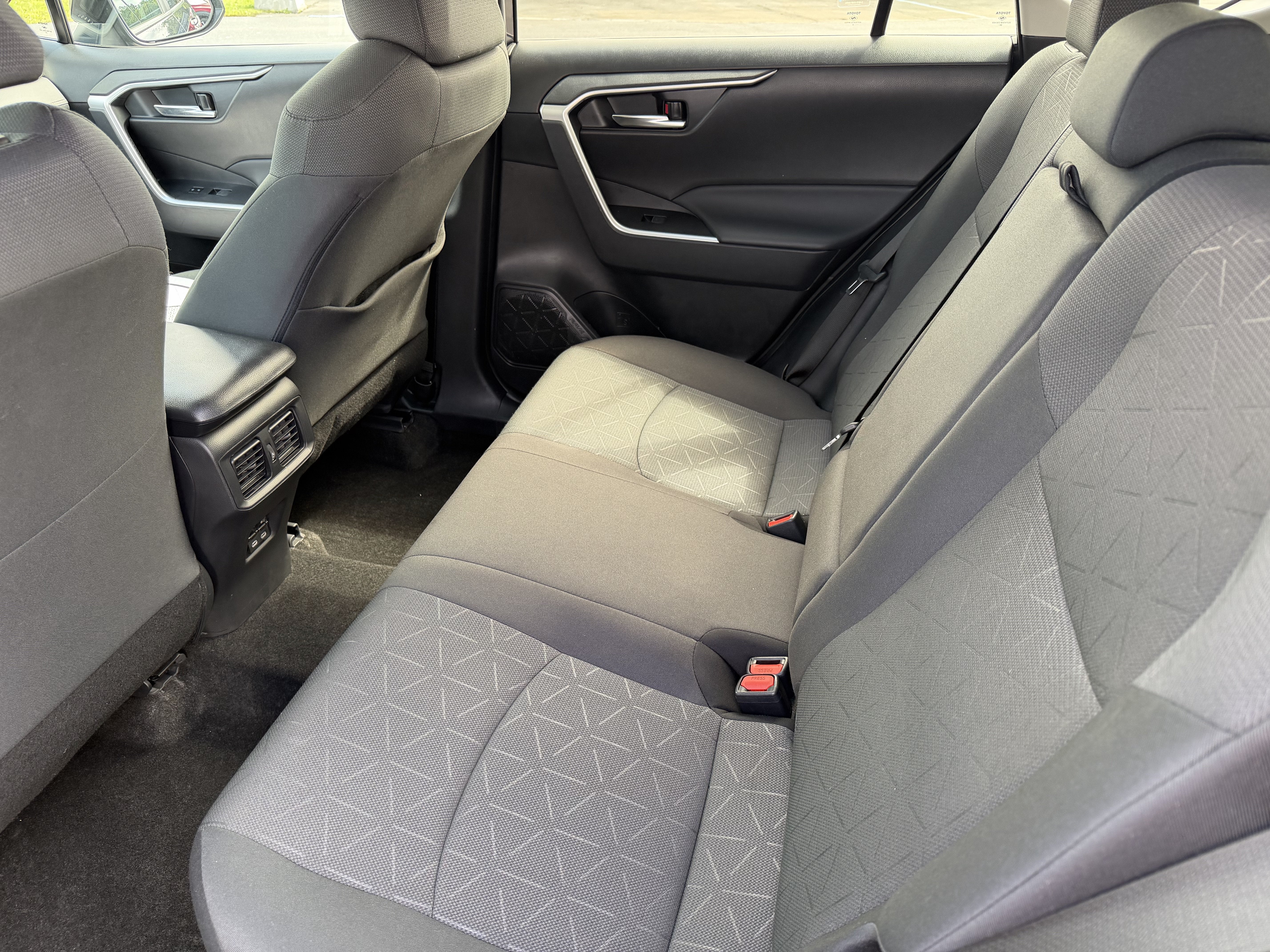 2024 Toyota RAV4 XLE AWD