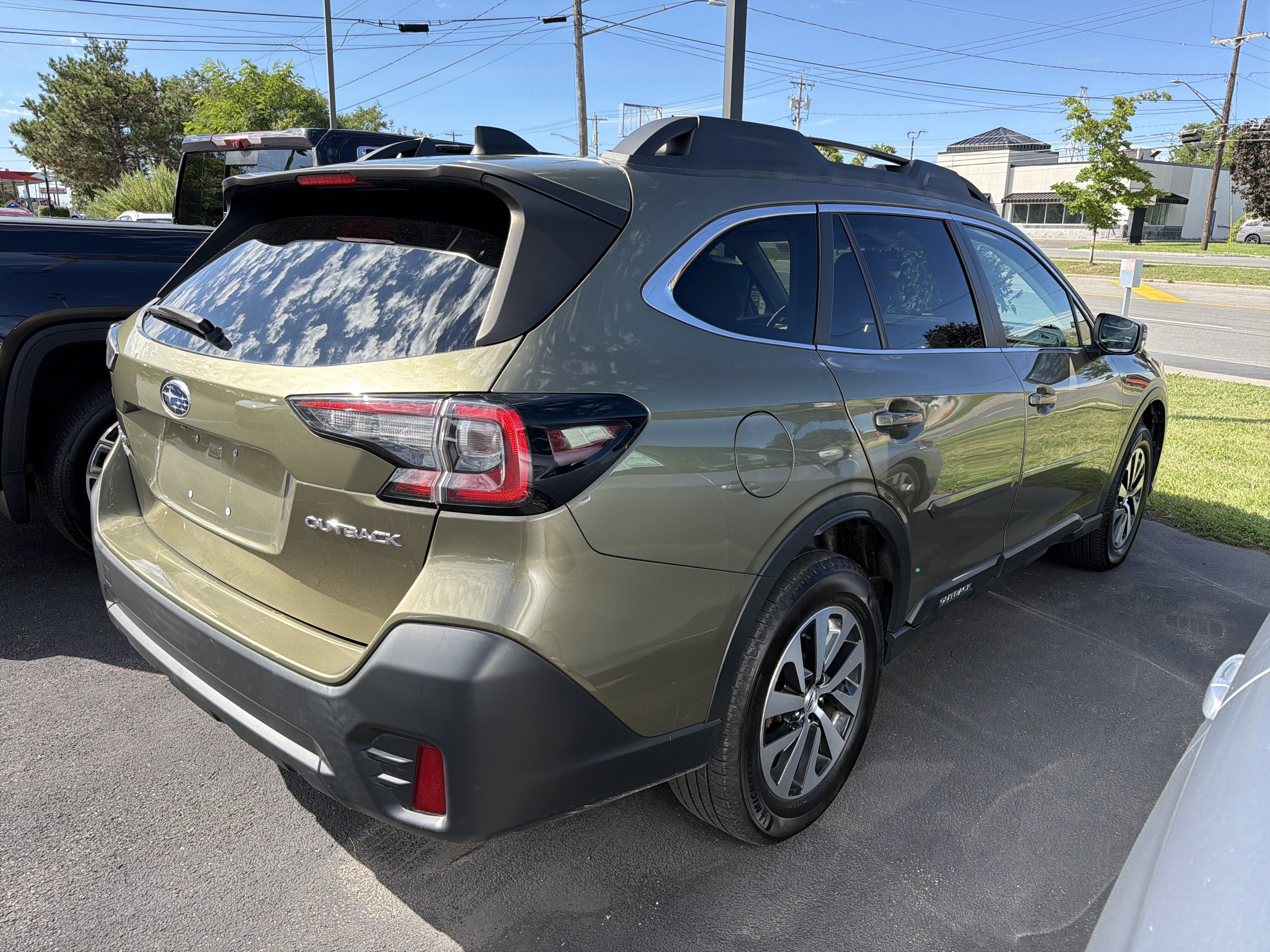 2021 Subaru Outback Premium