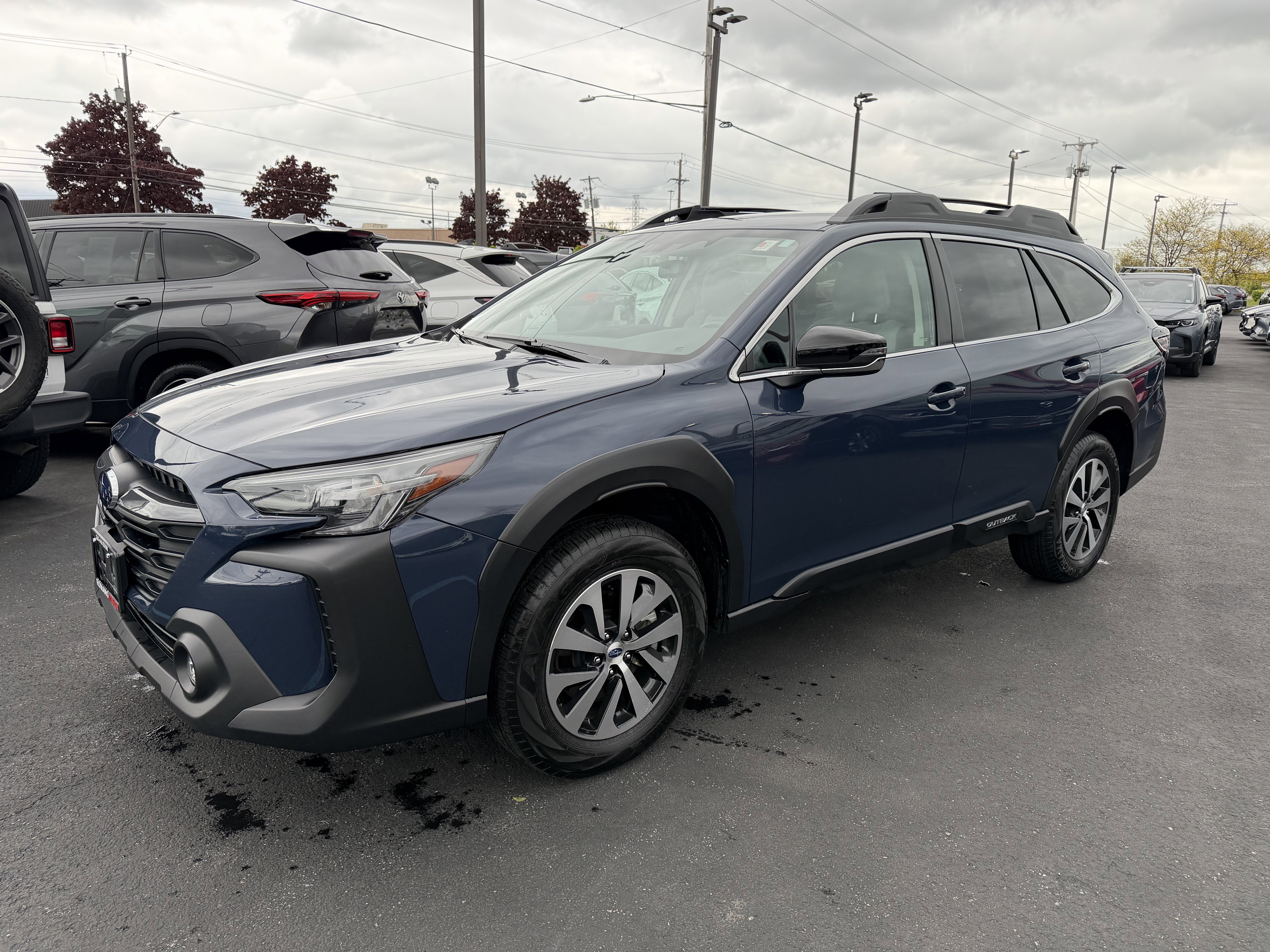2023 Subaru Outback Premium