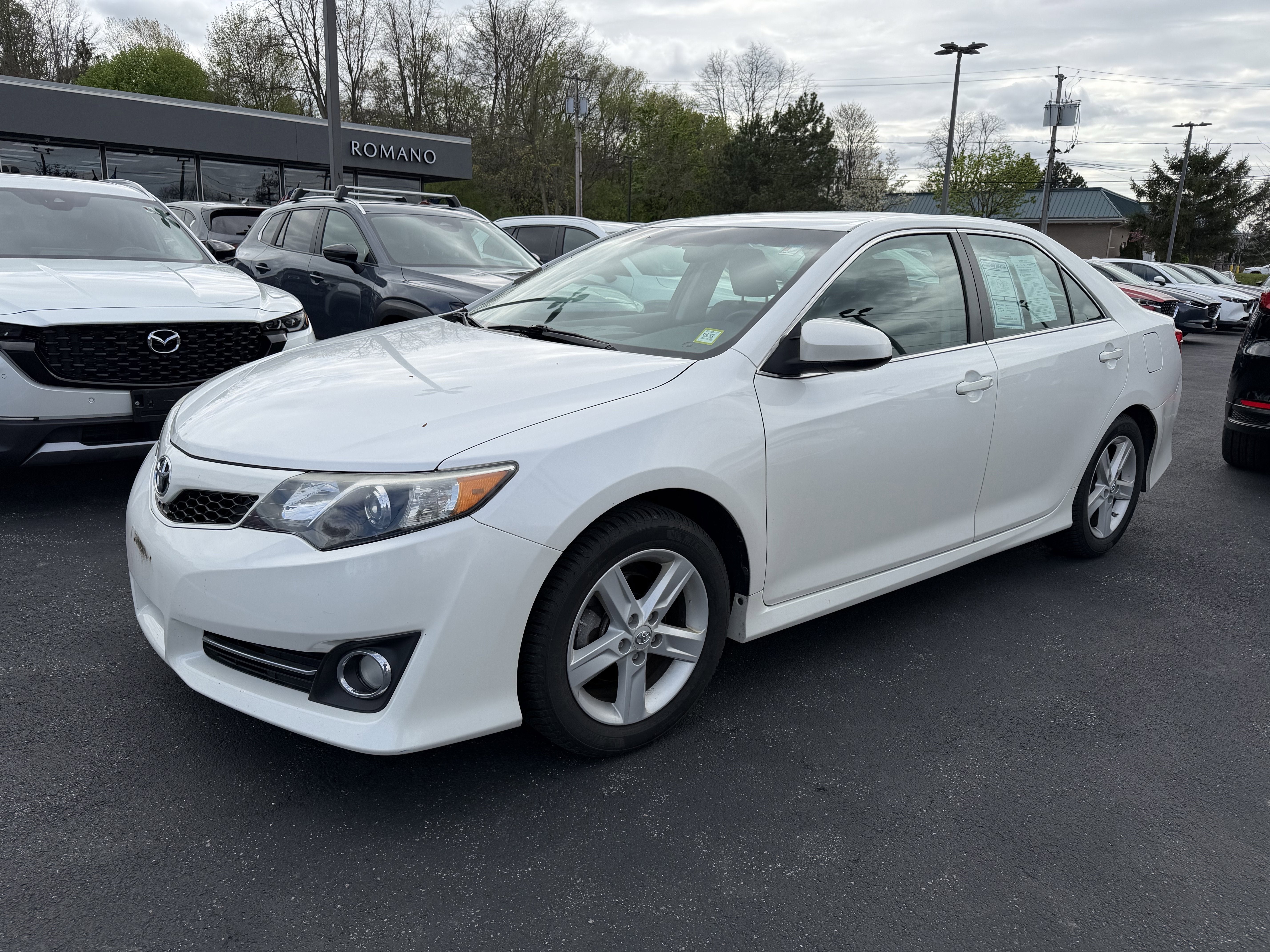 2014 Toyota Camry SE