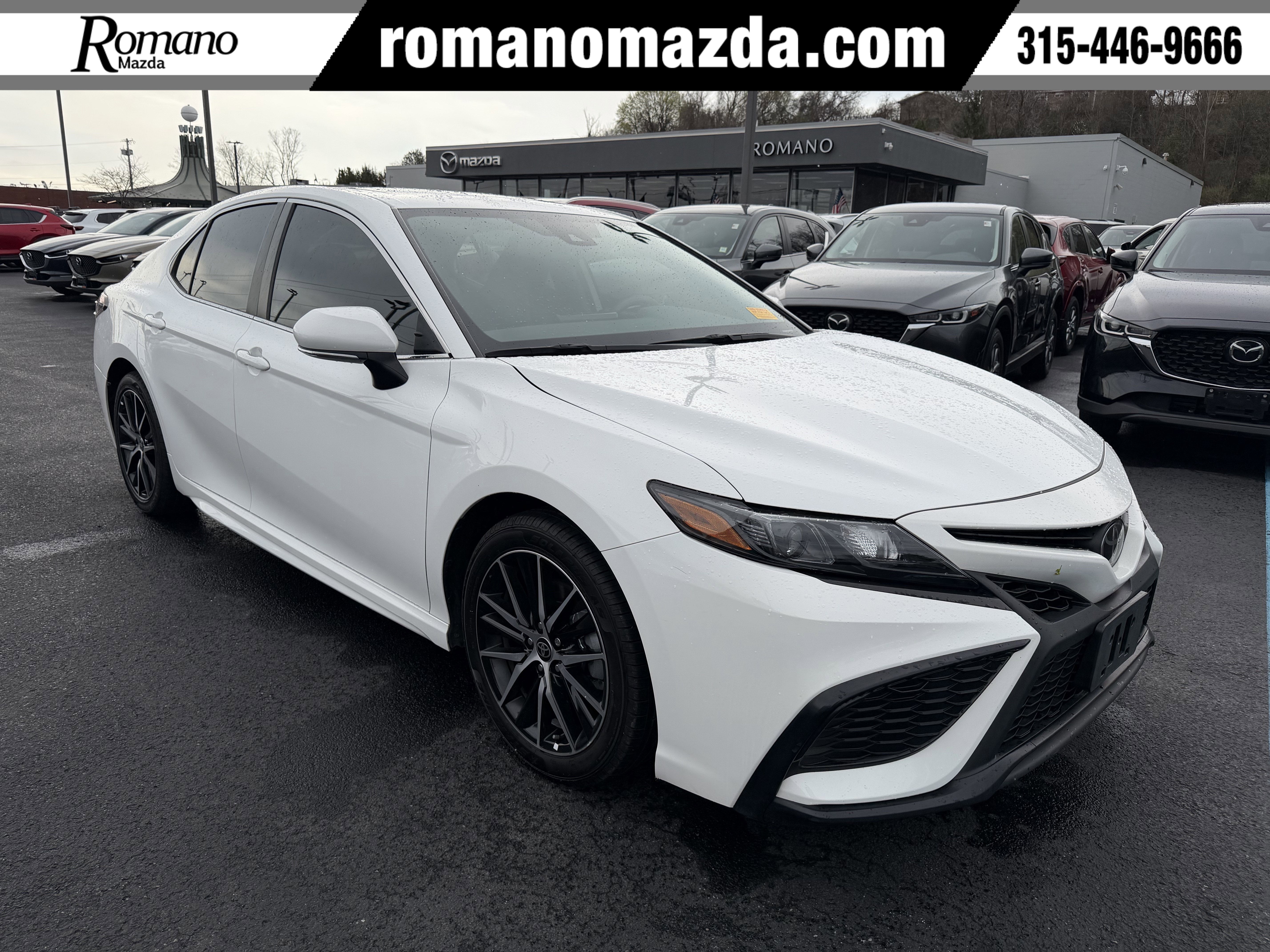 2023 Toyota Camry SE