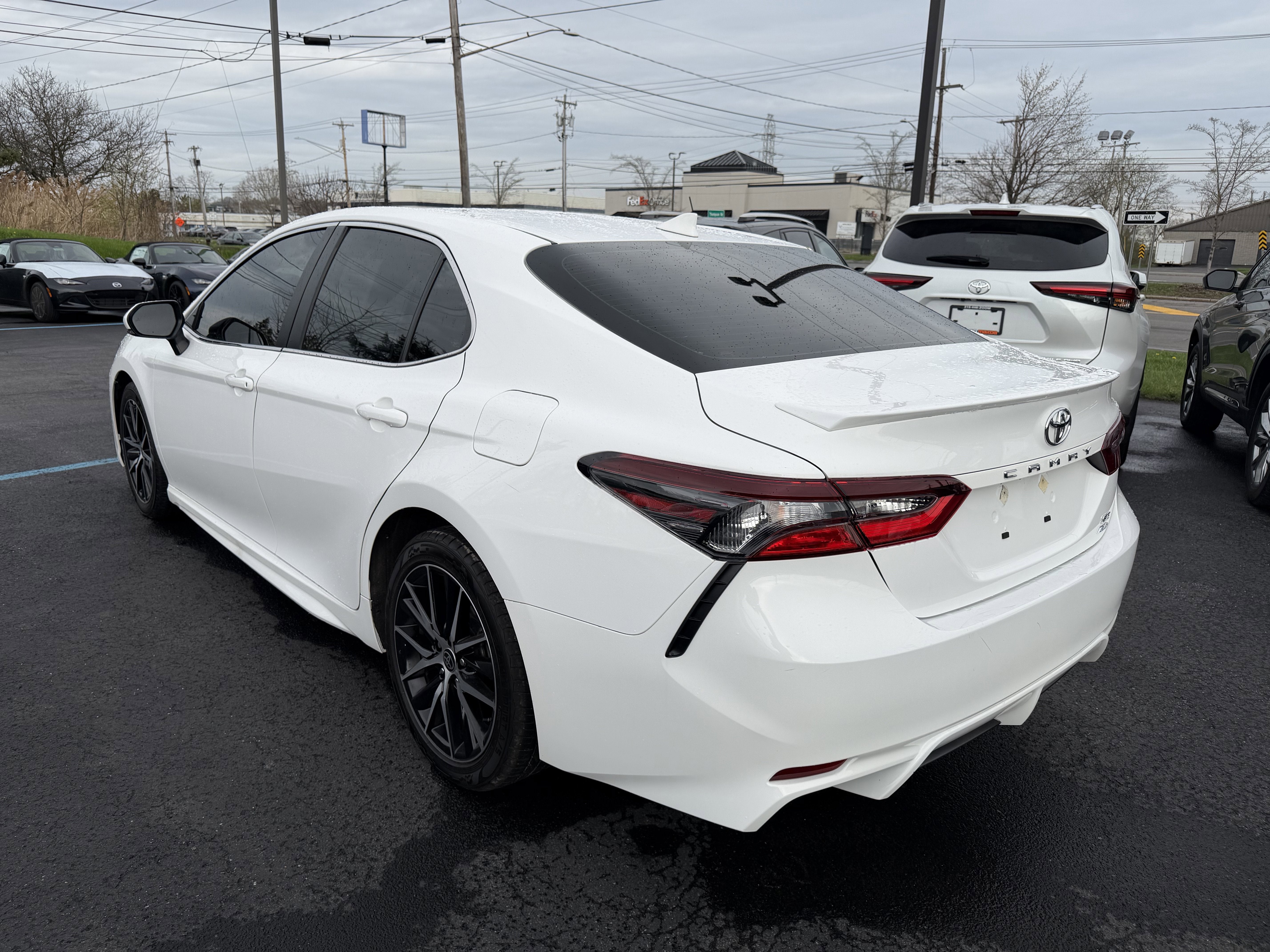 2023 Toyota Camry SE