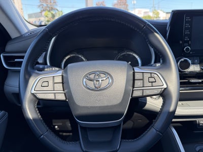 2022 Toyota Highlander XLE AWD