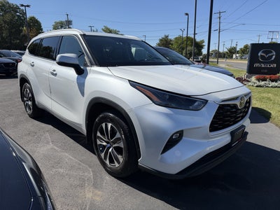 2022 Toyota Highlander XLE AWD