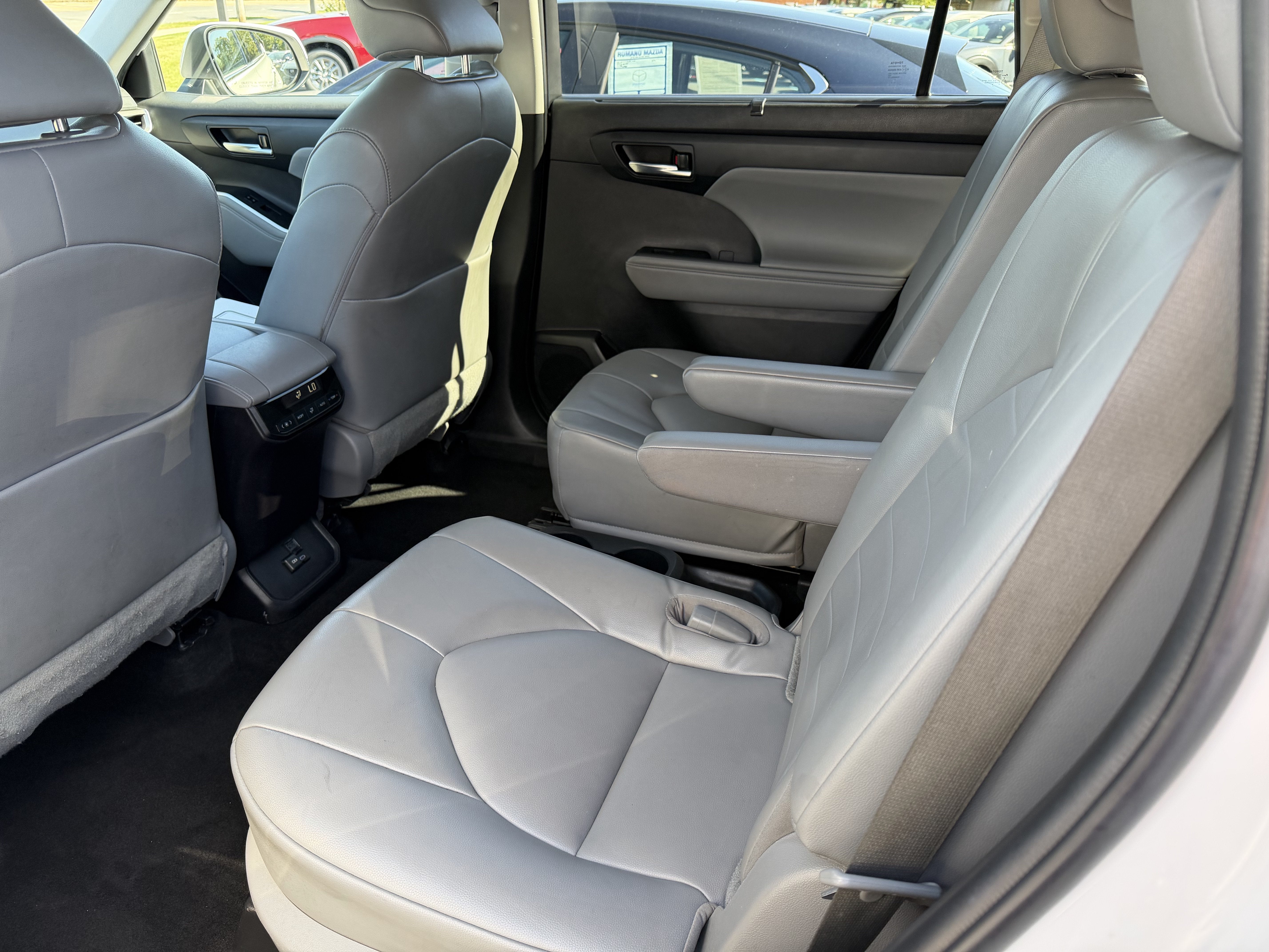 2022 Toyota Highlander XLE AWD