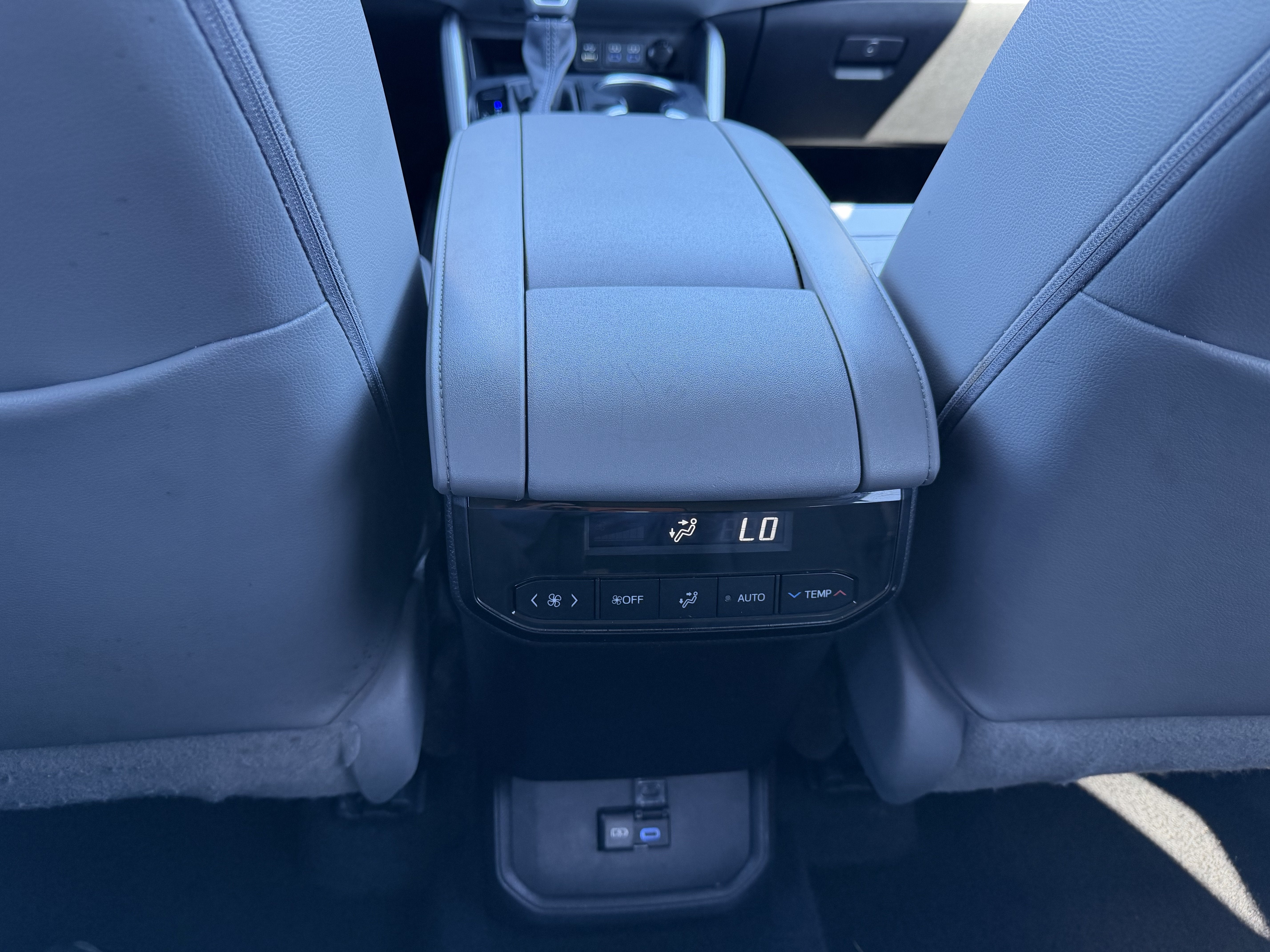 2022 Toyota Highlander XLE AWD