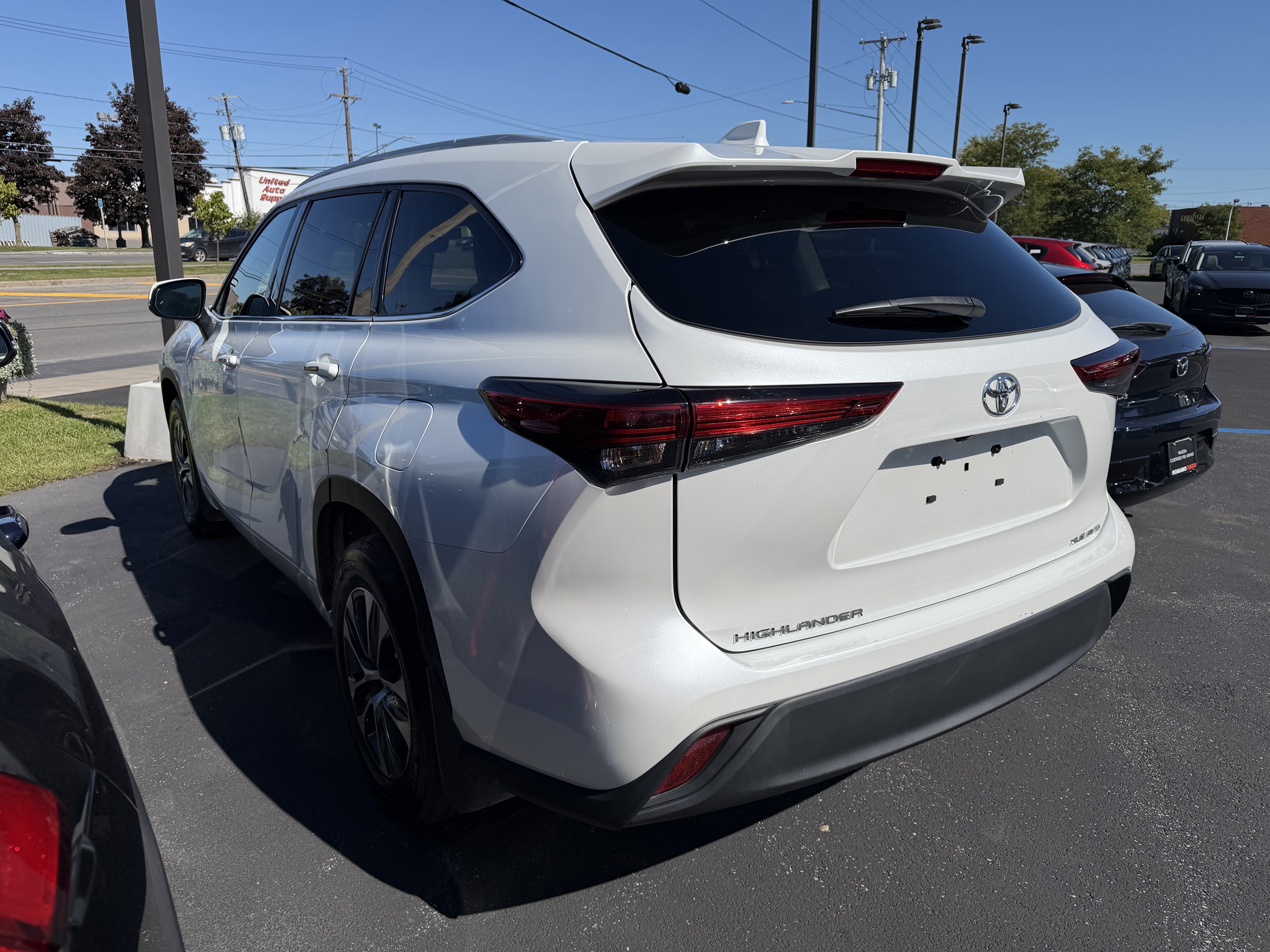 2022 Toyota Highlander XLE AWD