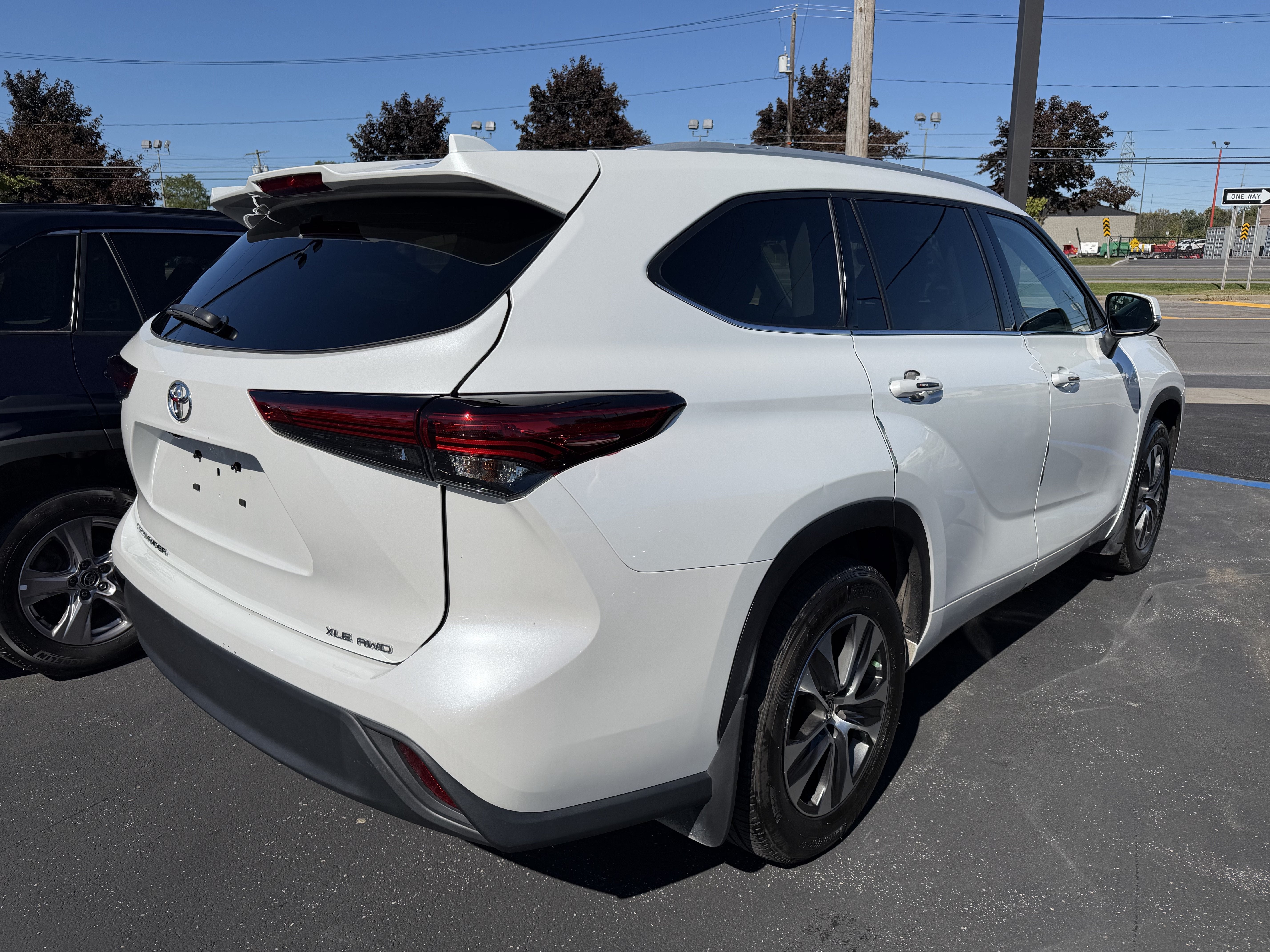 2022 Toyota Highlander XLE AWD