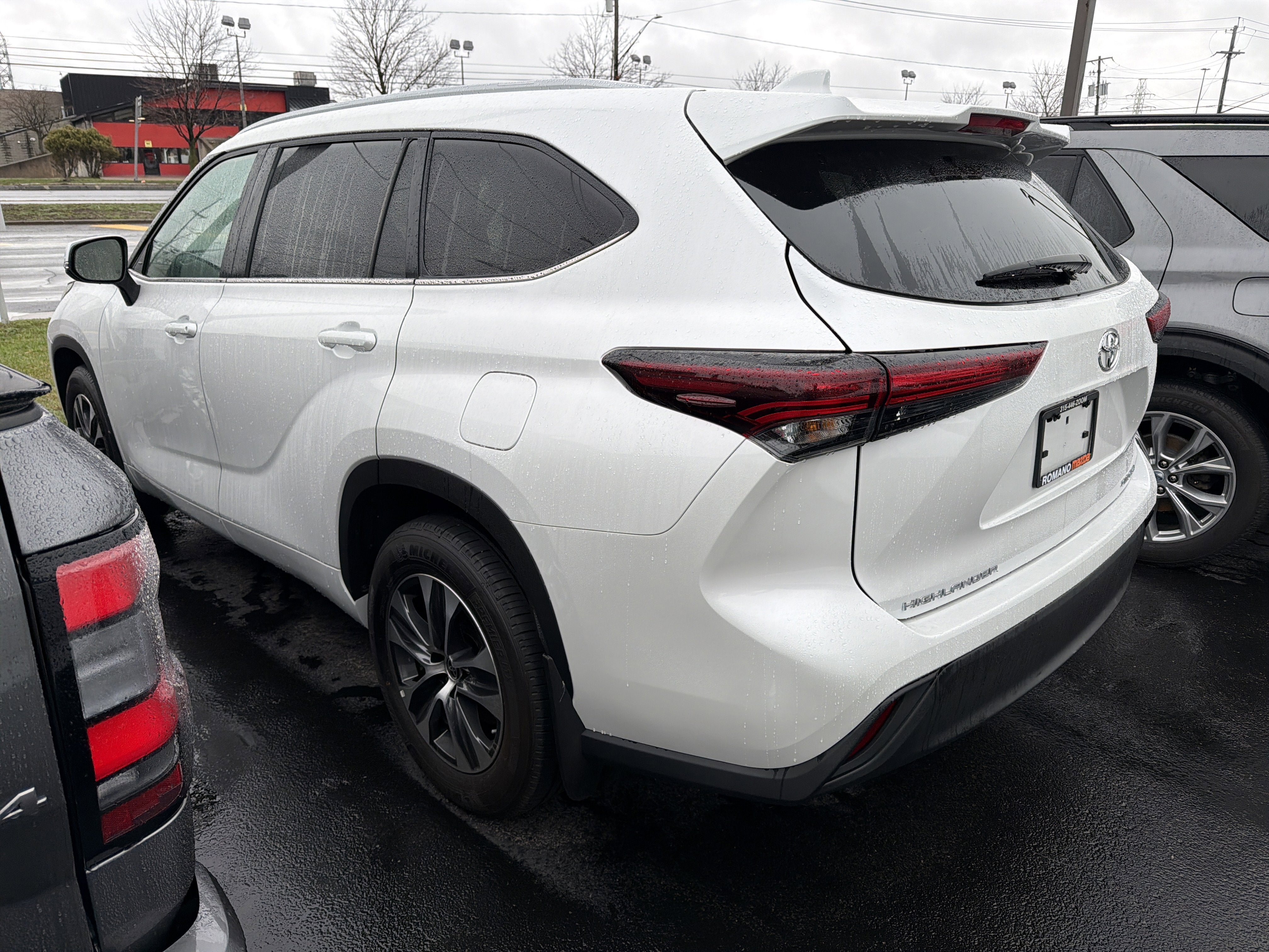 2024 Toyota Highlander XLE