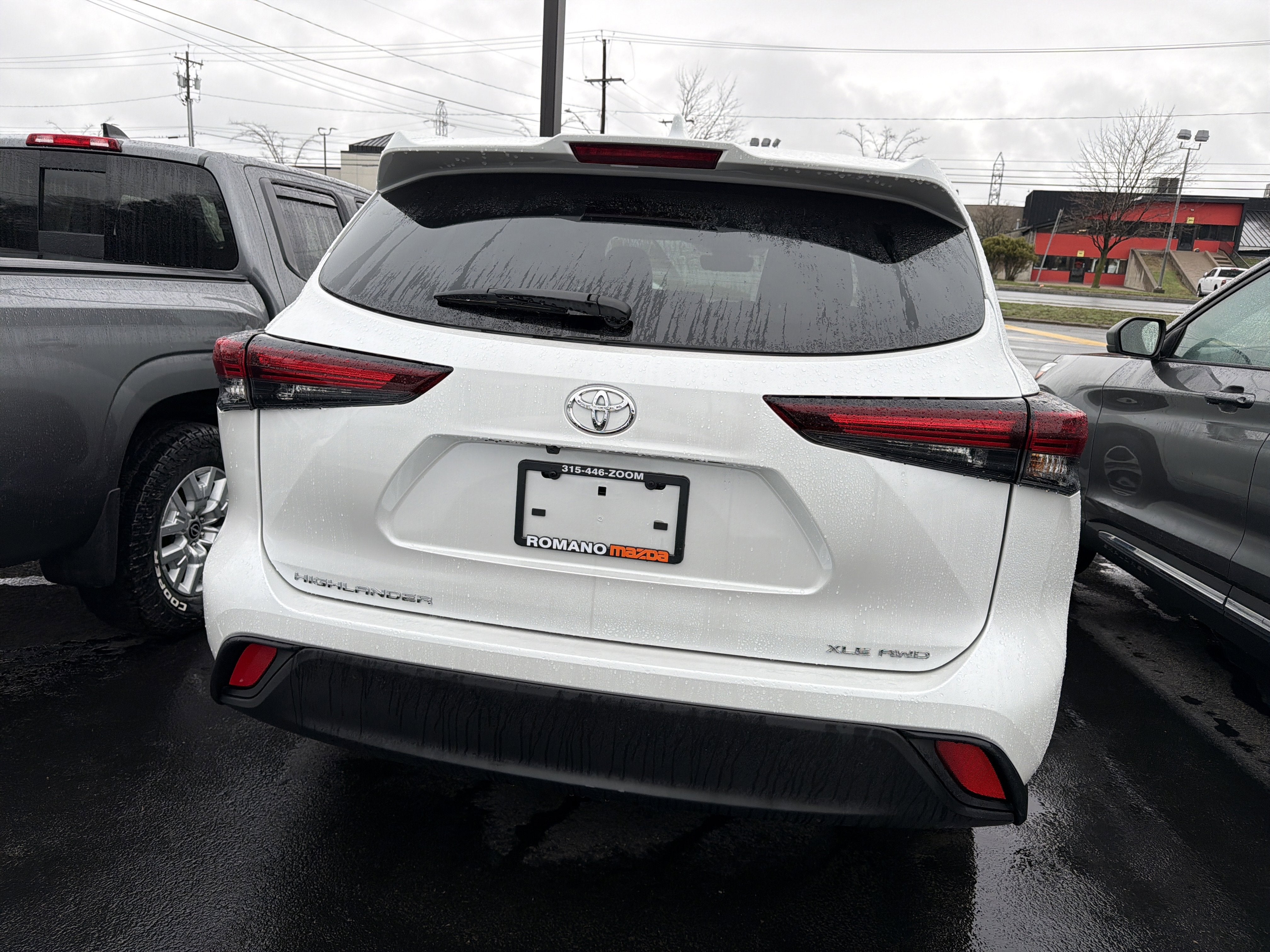 2024 Toyota Highlander XLE