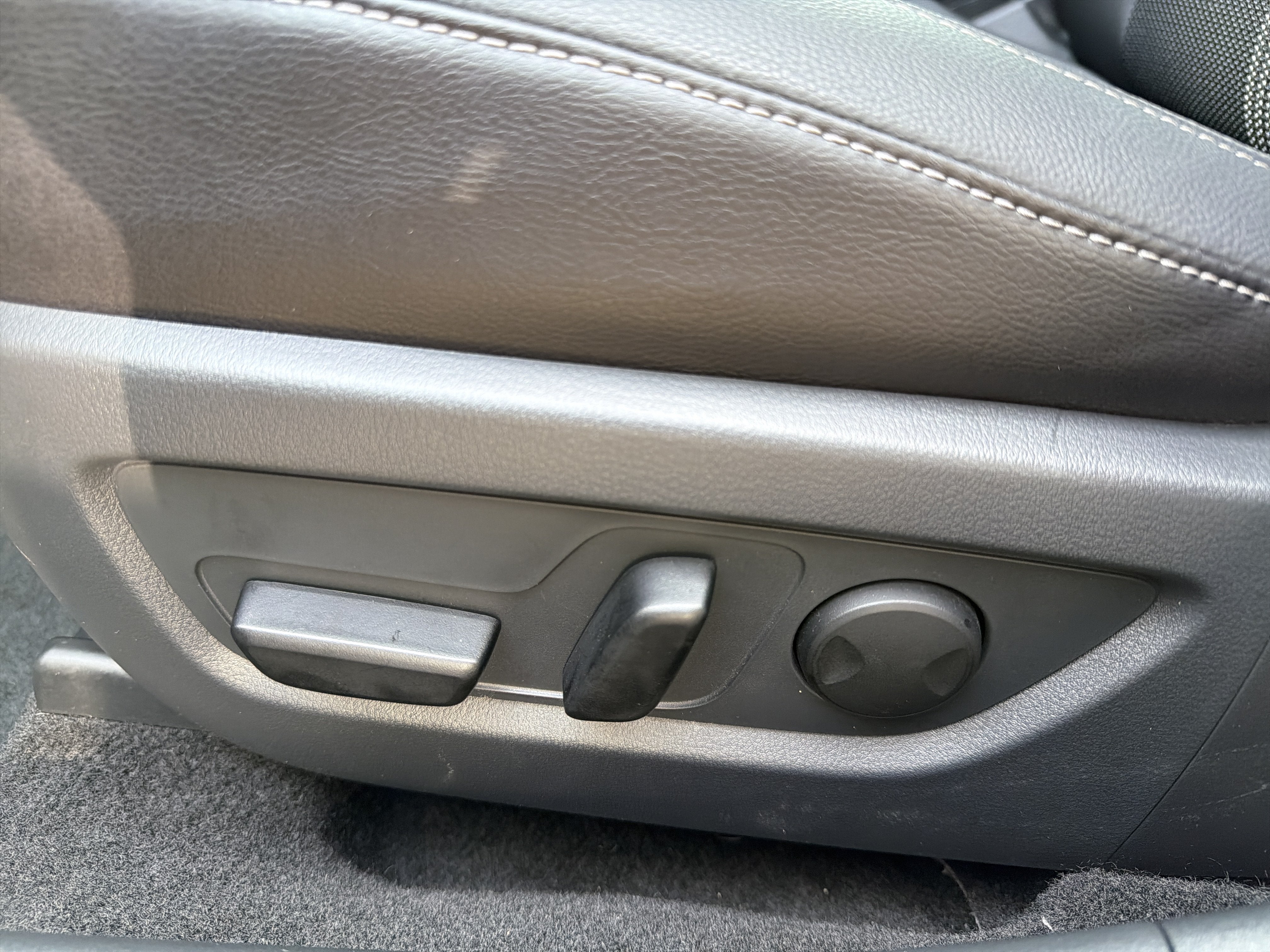 2025 Mazda Mazda CX-50 Hybrid Preferred Package AWD