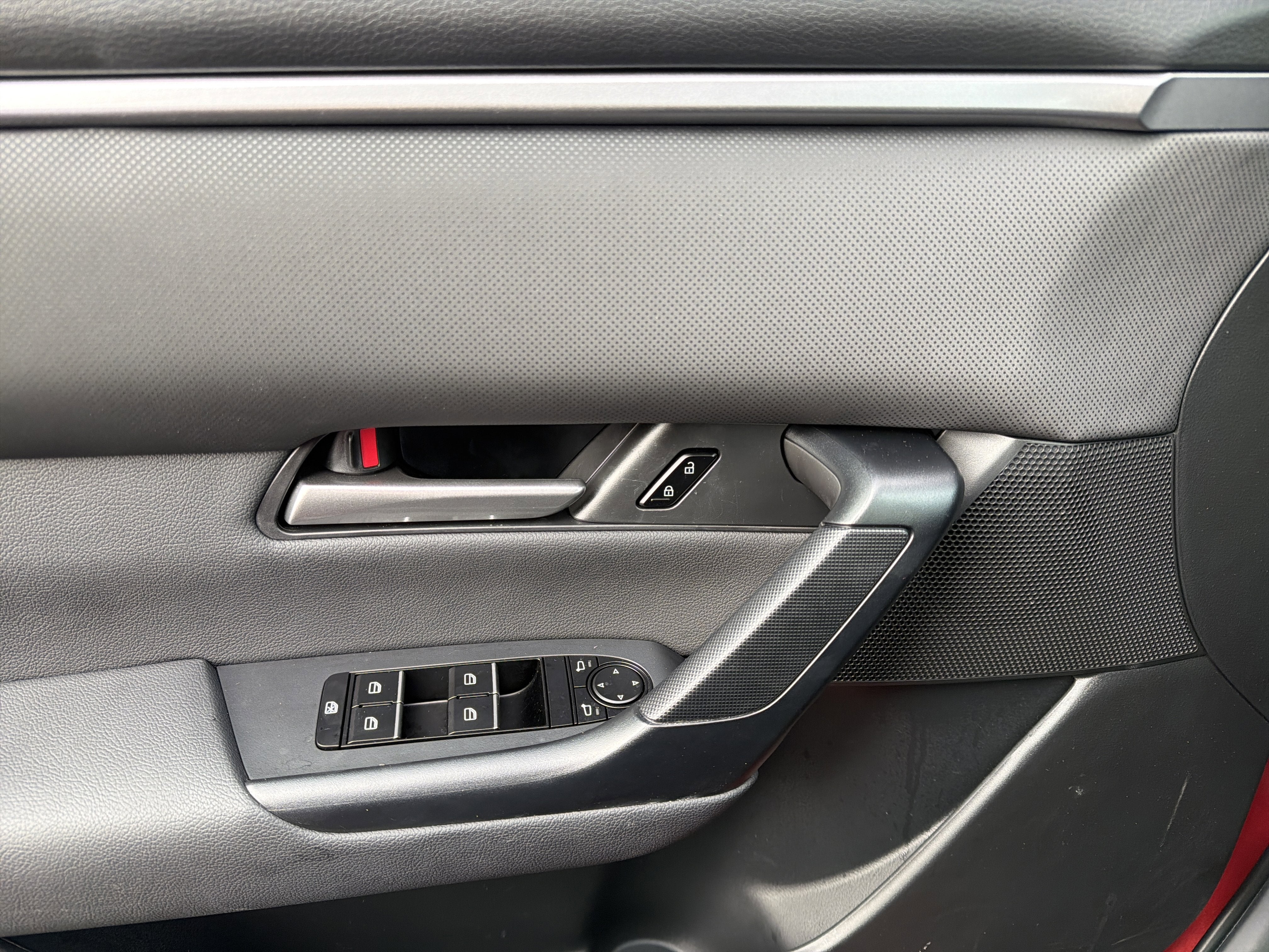 2025 Mazda Mazda CX-50 2.5 S Premium Package