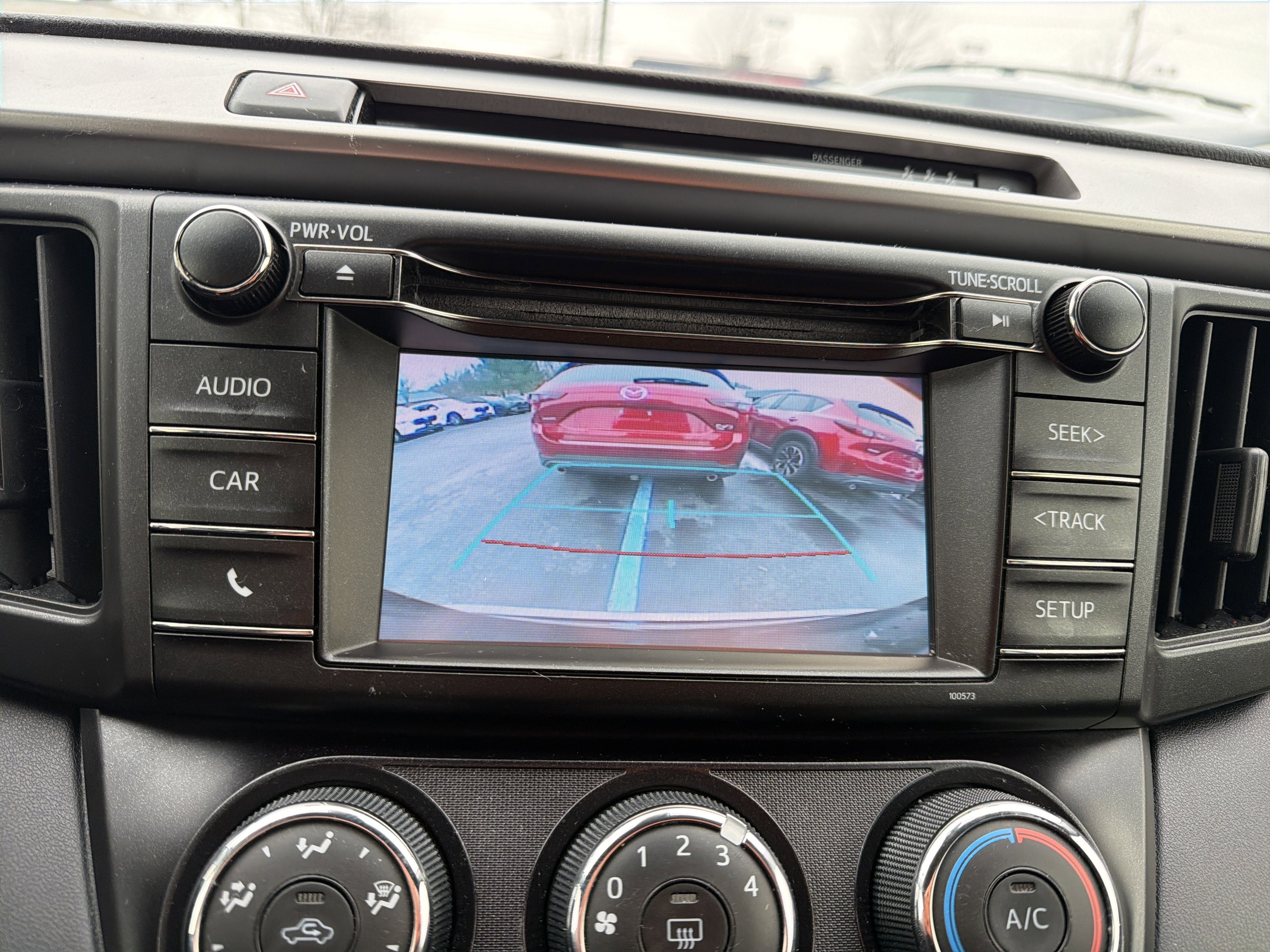 2018 Toyota RAV4 LE AWD