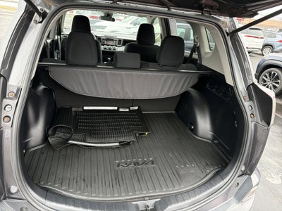 2018 Toyota RAV4 LE AWD