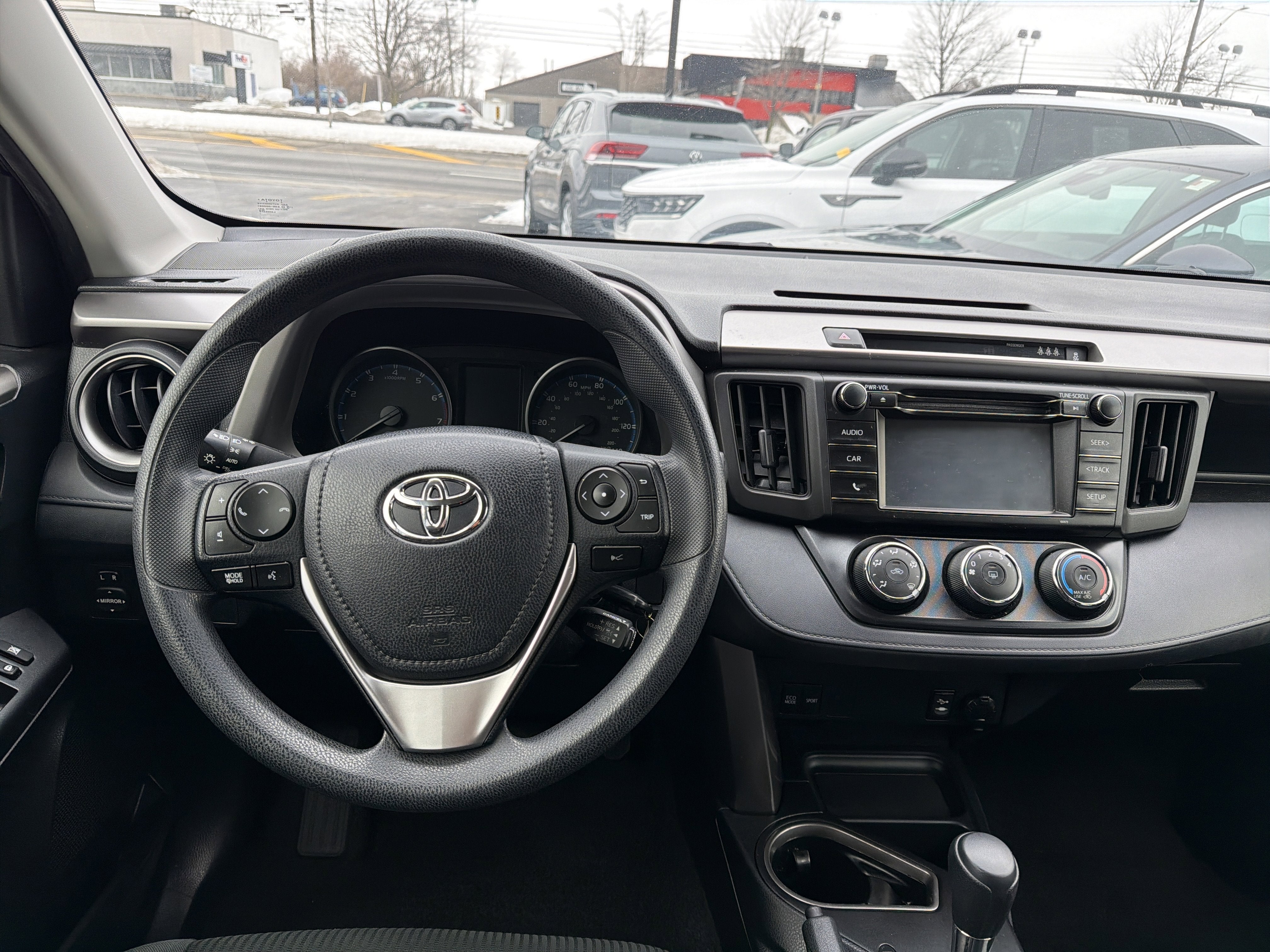 2018 Toyota RAV4 LE AWD
